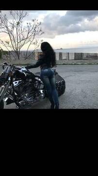 Public Photo of LADY_CRYSTAL