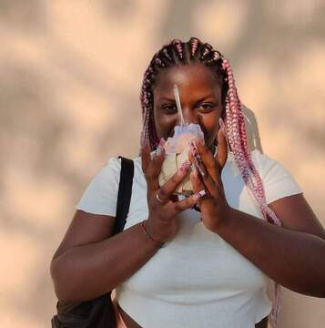 Public Photo of Leila57